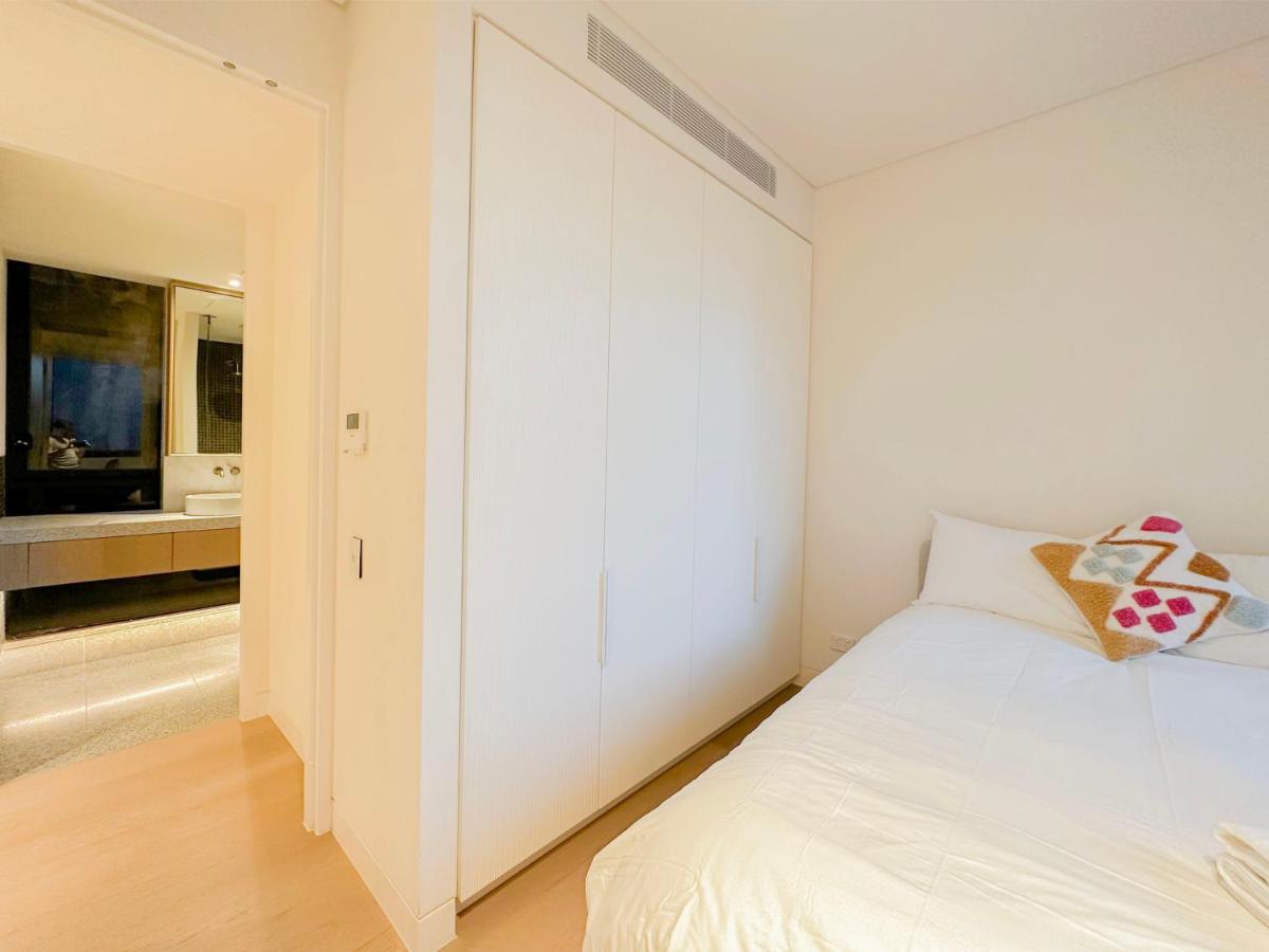 Pyrmont Town House Homestay Сидни Екстериор снимка